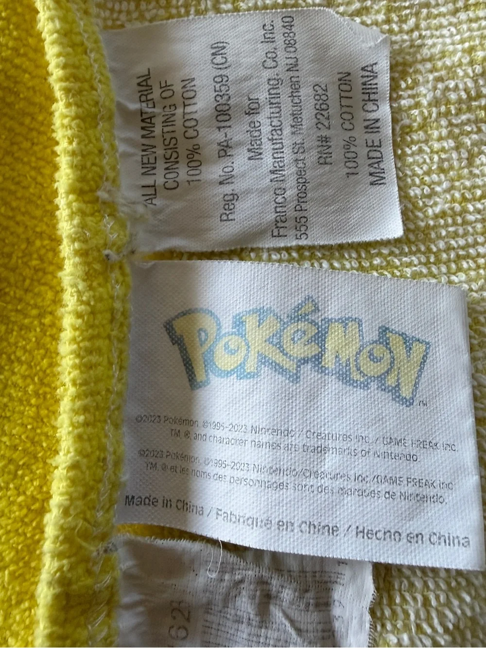 Pokémon Pikachu Hooded Bath Or Beach Towel Youth Child